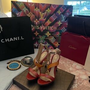 Fendi chain head turning heels